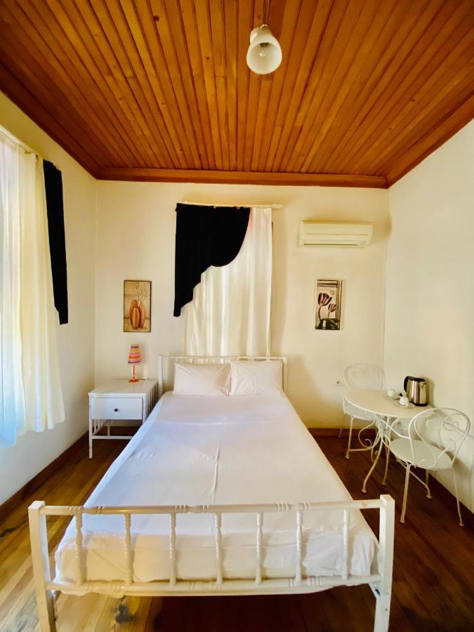Pastor Historical Apart-Hotel The Gulf Of Esmirna Exterior foto